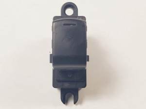 MANDO ELEVALUNAS TRASERO DERECHO 25411BR00A NISSAN QASHQAI+2 (JJ10) Autodesguaces Alicante