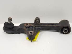BRAZO SUSPENSION INFERIOR DELANTERO DERECHO KIA CARNIVAL Autodesguaces Alicante