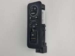 MANDO ELEVALUNAS TRASERO DERECHO YUD501080PVJ LAND ROVER RANGE ROVER SPORT (L320) Autodesguaces Alicante