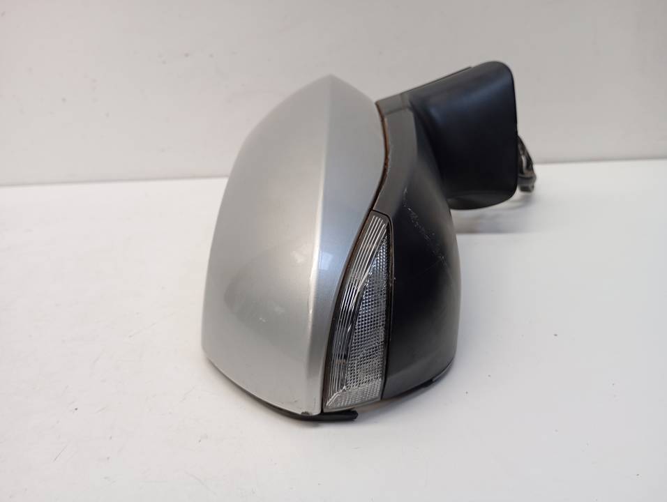 CARCASA RETROVISOR DERECHO