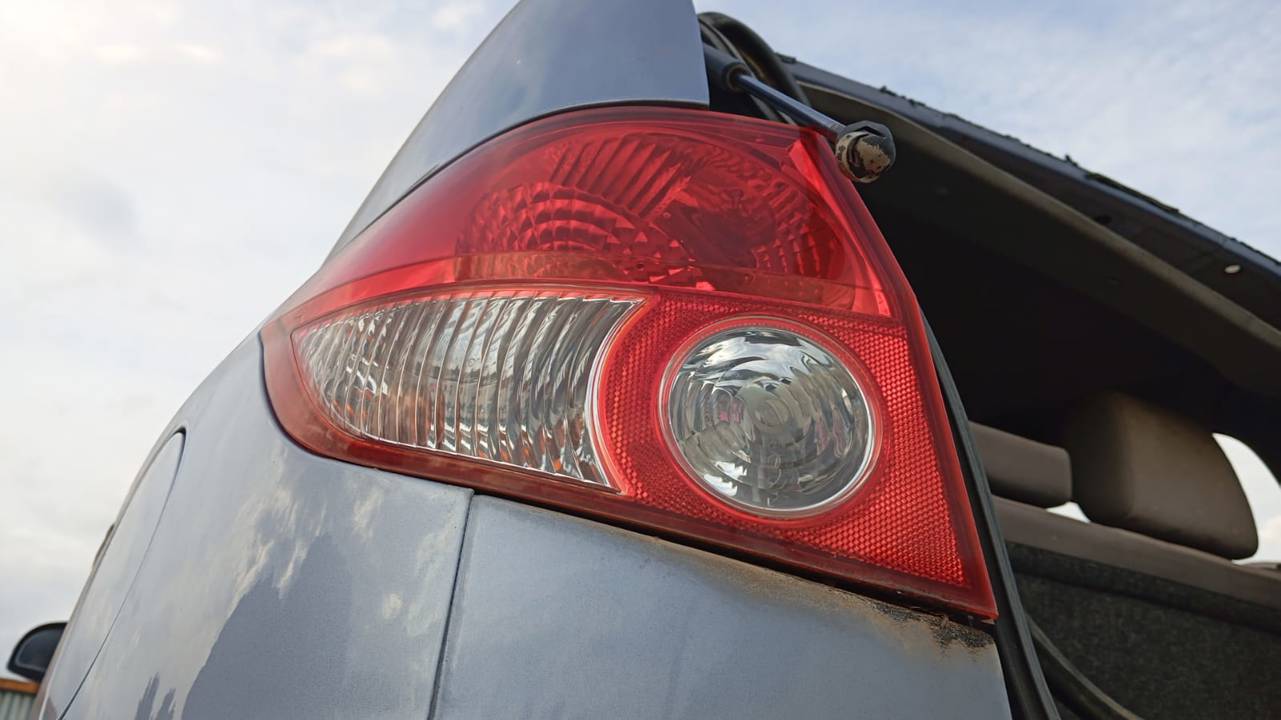 PILOTO TRASERO IZQUIERDO