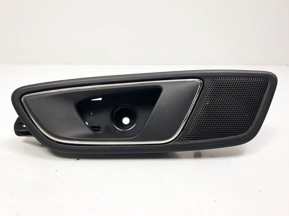 MANETA INTERIOR TRASERA IZQUIERDA - 5F4839113B - SEAT - LEON (5F1)