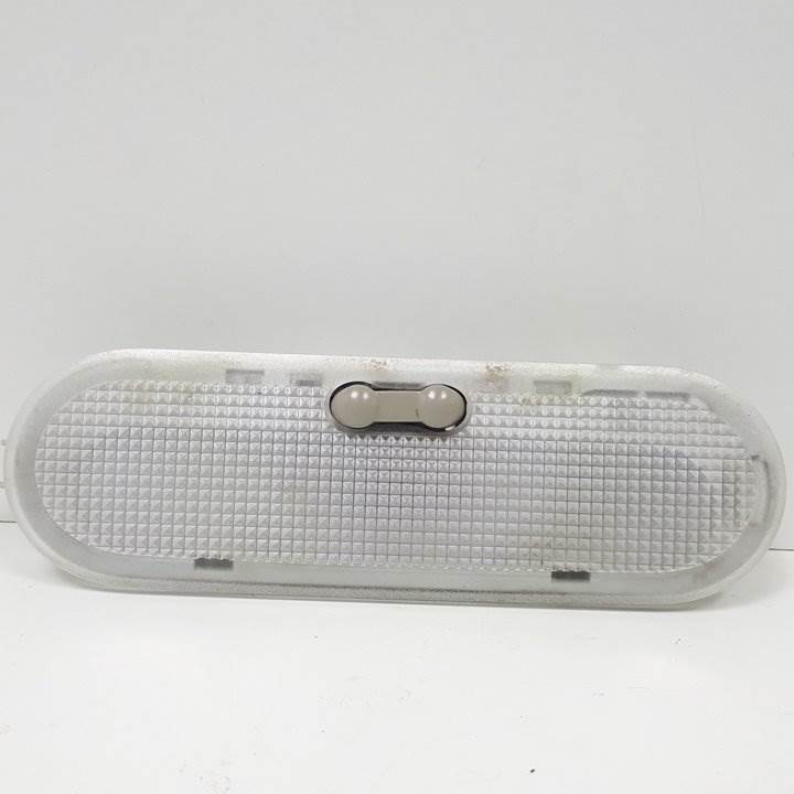 LUZ INTERIOR 8200074362 DACIA DUSTER Autodesguaces Alicante