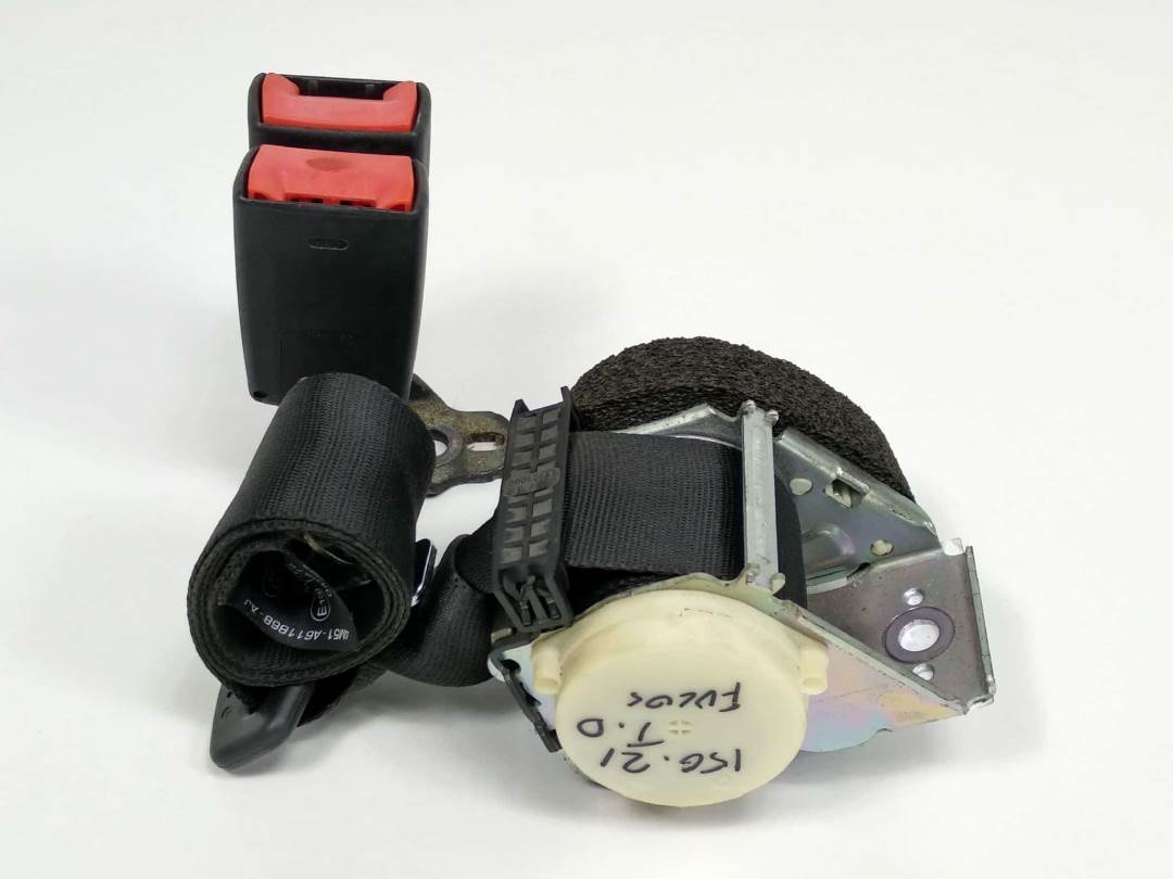 CINTURON SEGURIDAD TRASERO DERECHO - 4M51A611B68AJ - FORD - FOCUS TURNIER (CB4)