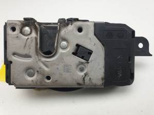 CERRADURA PUERTA DELANTERA DERECHA 13210749 OPEL ASTRA GTC Autodesguaces Alicante