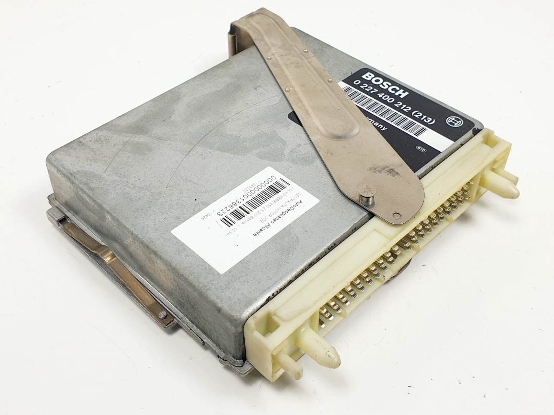 CENTRALITA MOTOR UCE - P06842677 - VOLVO - SERIE 850
