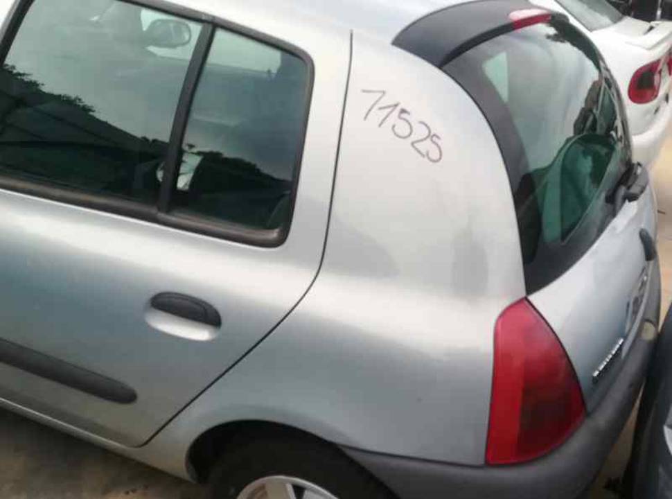 Imagen del vehículo RENAULT CLIO II FASE I (B/CBO)