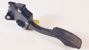 POTENCIOMETRO PEDAL 7811042010 TOYOTA RAV 4 (A3) Autodesguaces Alicante