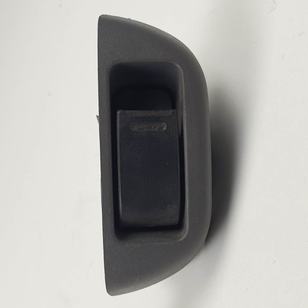 MANDO ELEVALUNAS DELANTERO IZQUIERDO - 742320H010 - PEUGEOT - 107