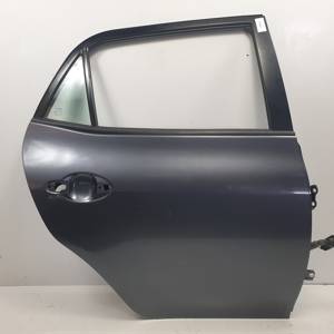 PUERTA TRASERA DERECHA TOYOTA AURIS (E150) Autodesguaces Alicante
