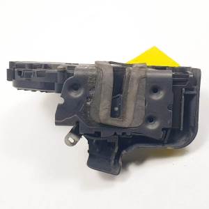 CERRADURA PUERTA DELANTERA DERECHA 240014100 LAND ROVER DISCOVERY 3 Autodesguaces Alicante