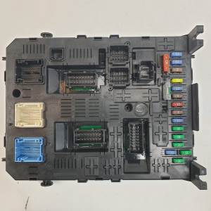 CAJA RELES / FUSIBLES 9678476880 PEUGEOT PARTNER KASTEN (B9) Autodesguaces Alicante
