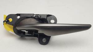 MANETA INTERIOR TRASERA IZQUIERDA 6928050030 LEXUS ES (XZ10) Autodesguaces Alicante