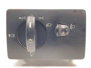MANDO LUCES 4M5T13A024LA FORD FOCUS BERLINA (CAP) Autodesguaces Alicante