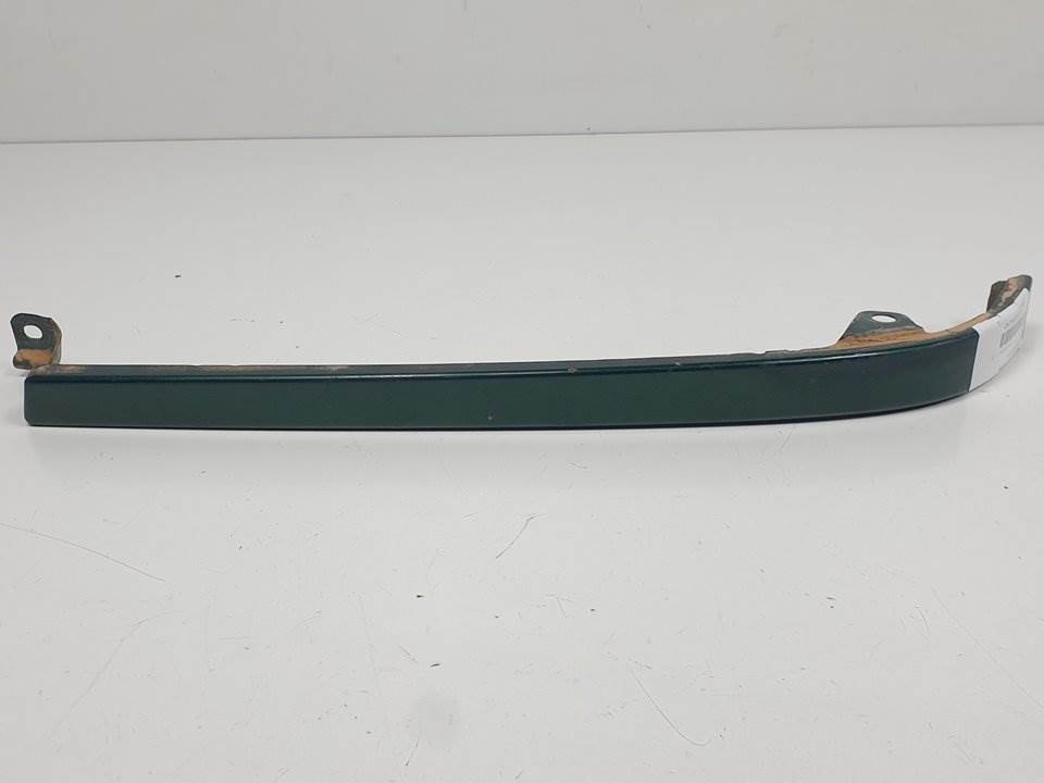 MOLDURAS DELANTERAS - TOYOTA - HILUX (KDN)