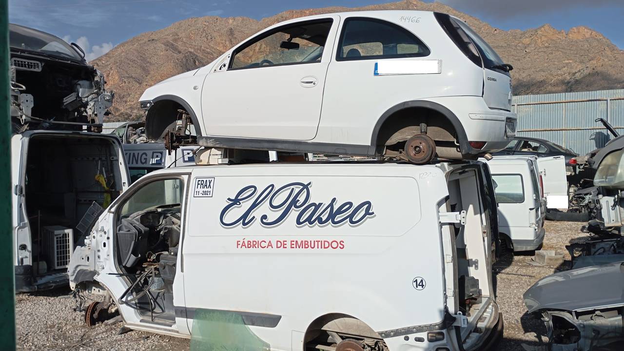 Imagen del vehículo FORD TRANSIT CUSTOM KOMBI