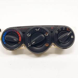 MANDO CALEFACCION / AIRE ACONDICIONADO FORD FOCUS BERLINA (CAK) Autodesguaces Alicante