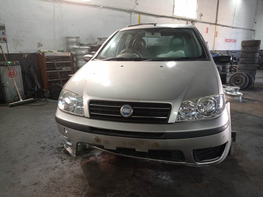 FIAT PUNTO BERLINA (188) (2003 - 2010)