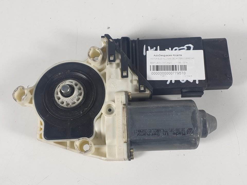 MOTOR ELEVALUNAS DELANTERO DERECHO - 101386101 - SEAT - LEON (1M1)