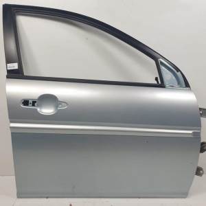 PUERTA DELANTERA DERECHA HYUNDAI ACCENT (MC) Autodesguaces Alicante