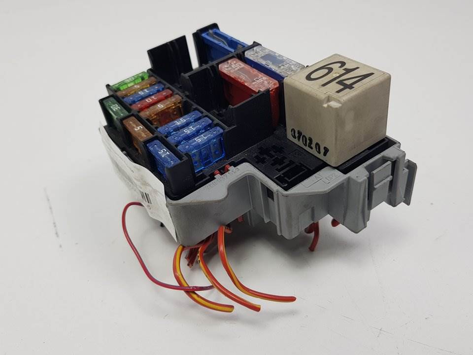 CAJA RELES / FUSIBLES - AUDI - Q7 (4L)