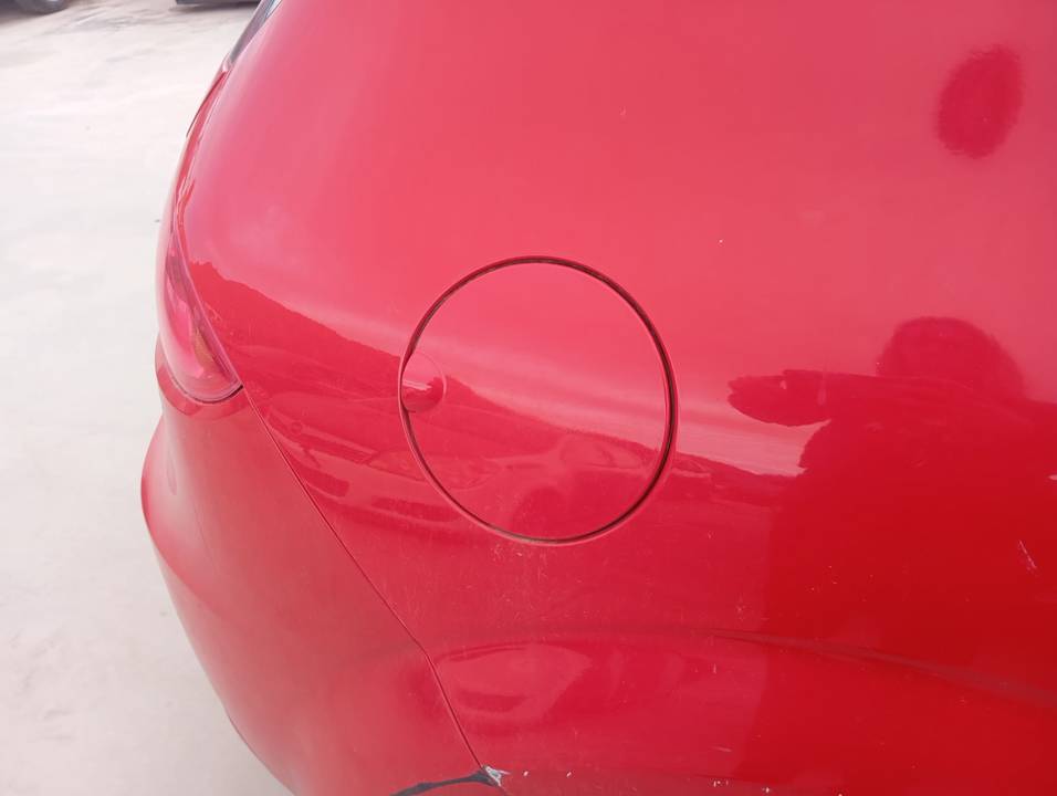 TAPA EXTERIOR COMBUSTIBLE
