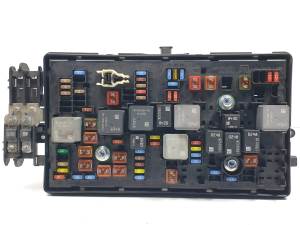 CAJA RELES / FUSIBLES 1334347901 OPEL INSIGNIA SPORTS TOURER Autodesguaces Alicante
