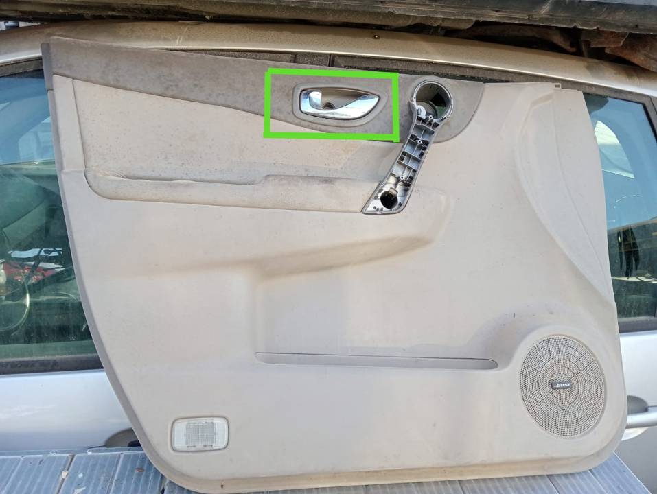 MANETA INTERIOR DELANTERA IZQUIERDA