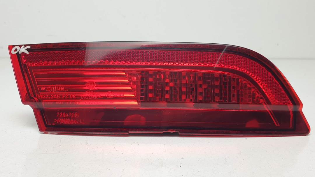 PILOTO TRASERO IZQUIERDO INTERIOR - 8X2315K273CD - JAGUAR - XF (X250)