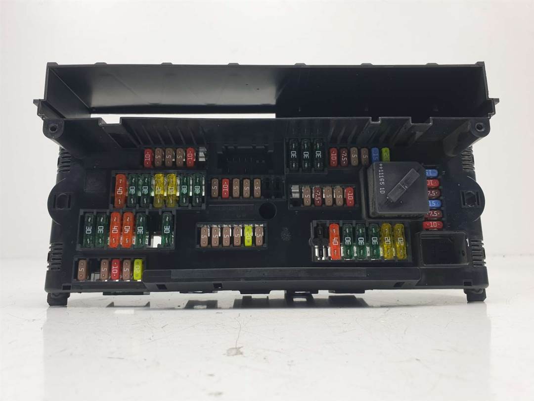 Boîte à fusibles / relais - 923442101 - BMW - SERIE 5 LIM. (F10)