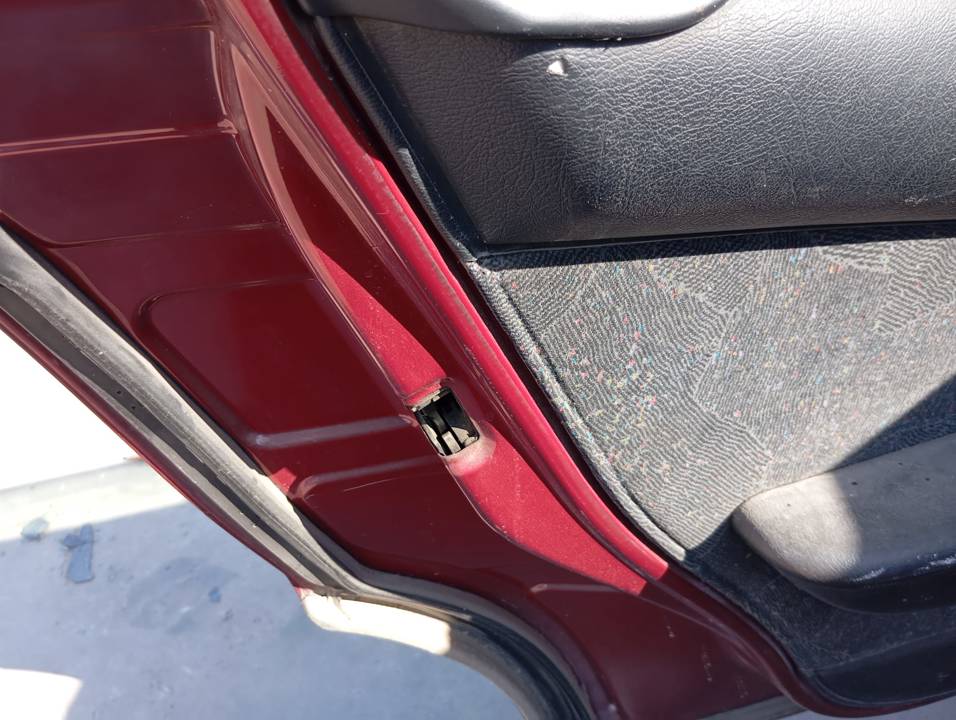 CERRADURA PUERTA TRASERA IZQUIERDA