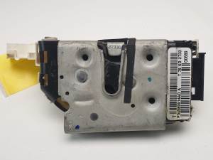 CERRADURA PUERTA TRASERA DERECHA P04589914AD FIAT FREEMONT (345) Autodesguaces Alicante