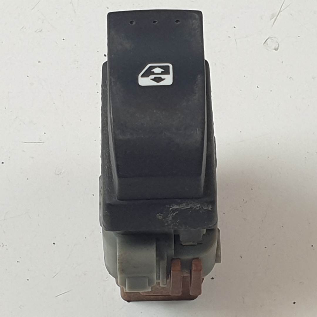MANDO ELEVALUNAS DELANTERO DERECHO - 2808201 - RENAULT - SCENIC II (X84,JM)
