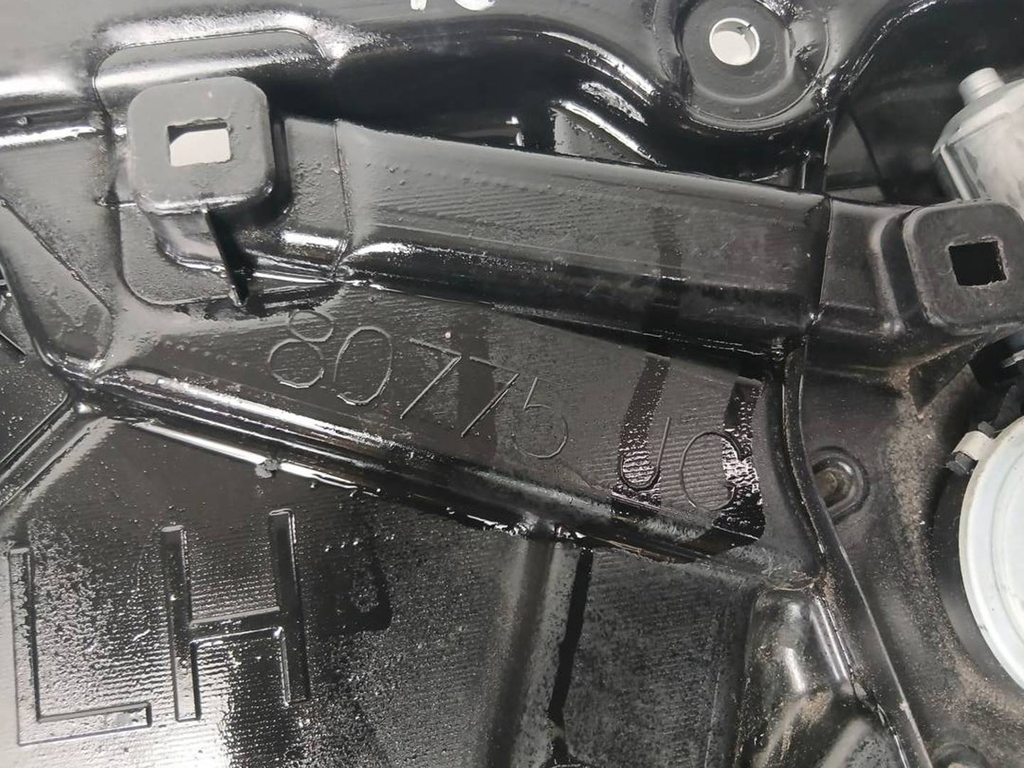 Foto 4 de Elevalunas Delantero Izquierdo Nissan X-trail (t31) (2007–2015)