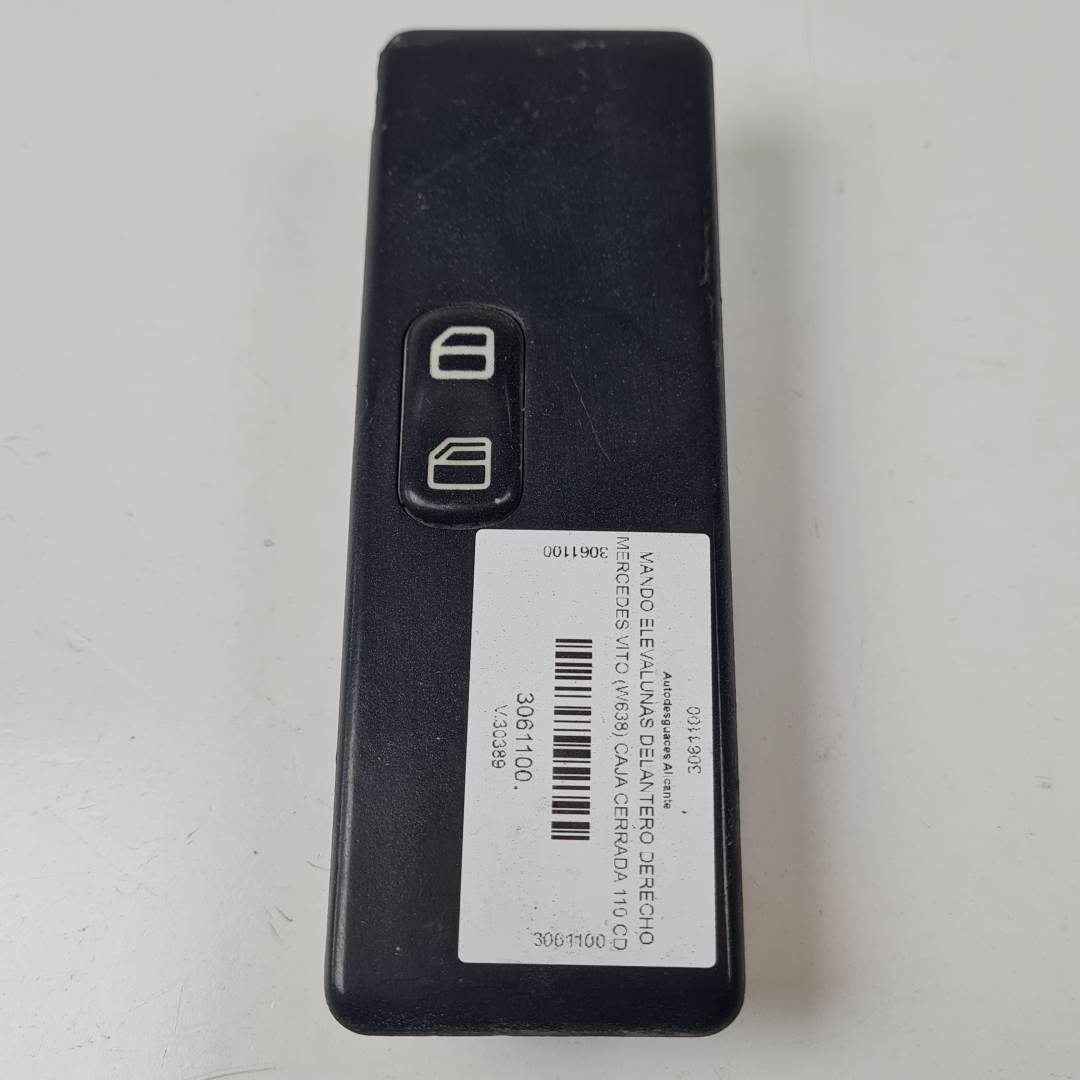 Commande de lève-vitre avant droite - A0055453807 - MERCEDES - VITO (W638) CAJA CERRADA