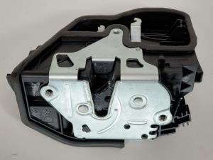 CERRADURA PUERTA TRASERA IZQUIERDA 7202147 BMW SERIE 5 TOURING (F11) Autodesguaces Alicante