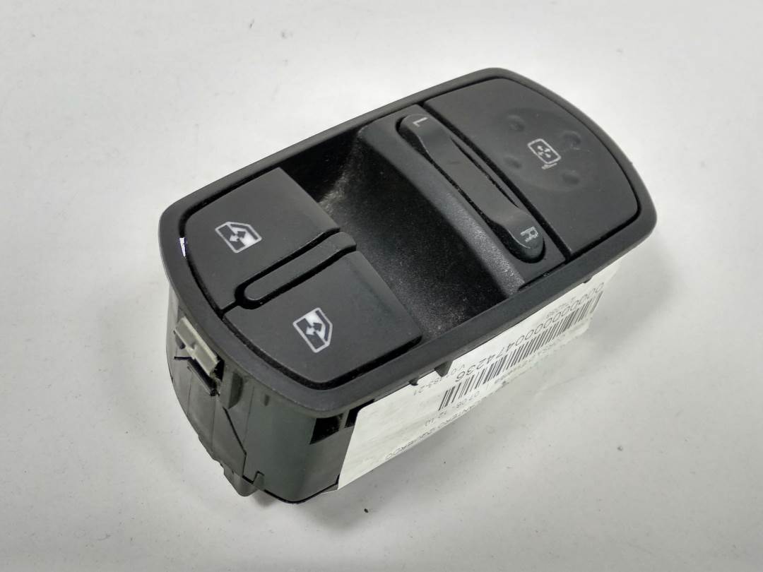 MANDO ELEVALUNAS DELANTERO IZQUIERDO - 13258521AA - OPEL - CORSA D