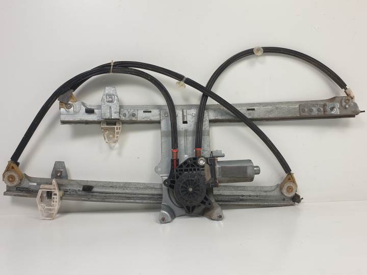 ELEVALUNAS DELANTERO DERECHO 0130821900 CITROEN XSARA PICASSO Autodesguaces Alicante