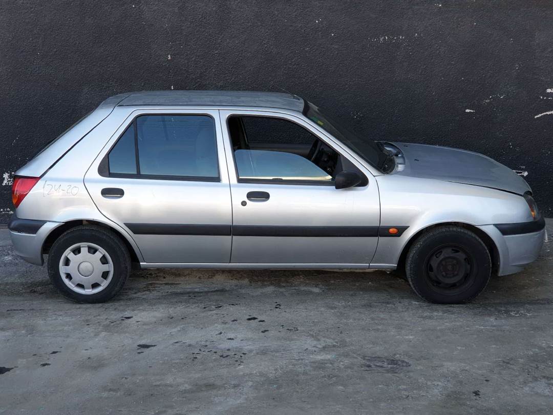 FORD FIESTA BERLINA (DX) (1999 - 2002)
