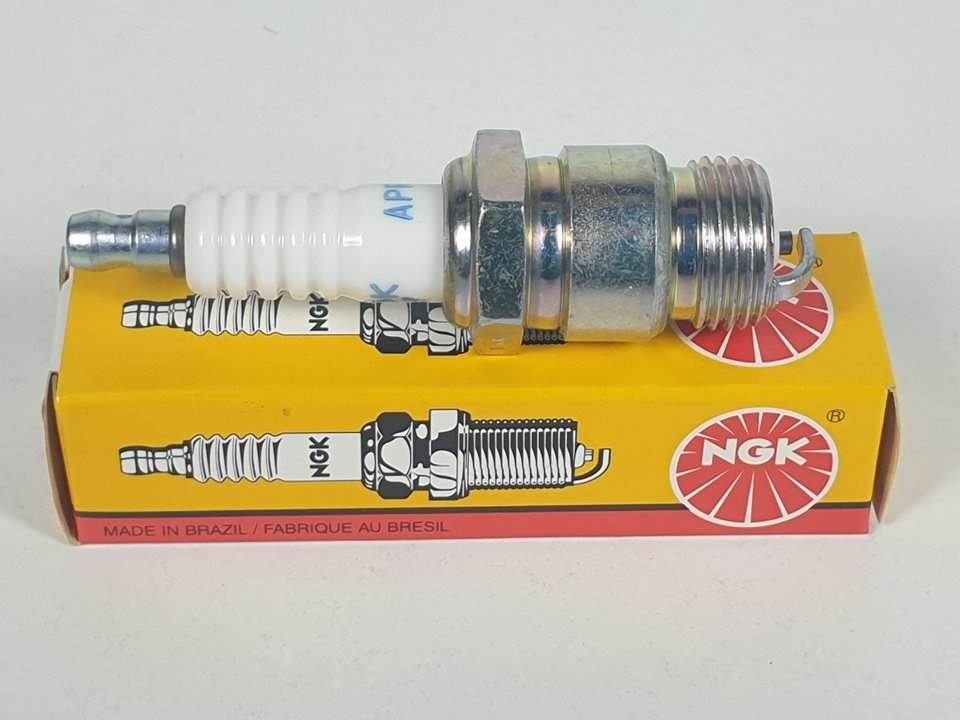 BUJÍA - APR6FS - FORD - SIERRA BERLINA