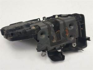 CERRADURA PUERTA DELANTERA DERECHA 3M5AR21812MR FORD FOCUS BERLINA (CAP) Autodesguaces Alicante