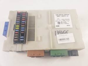 CAJA RELES / FUSIBLES AG9T14D572LA LAND ROVER FREELANDER 2 (LR2) (L359) Autodesguaces Alicante