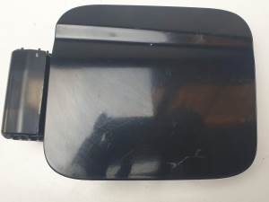 TAPA EXTERIOR COMBUSTIBLE 695102F200 KIA CERATO Autodesguaces Alicante