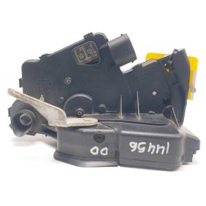 CERRADURA PUERTA DELANTERA DERECHA BMW SERIE 3 BERLINA (E46) Autodesguaces Alicante
