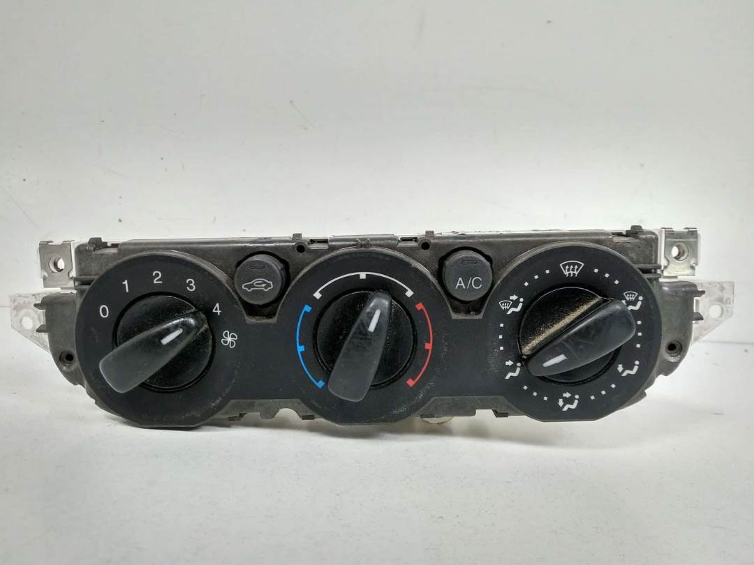 MANDO CALEFACCION / AIRE ACONDICIONADO - 69607320 - FORD - FOCUS SPORTBREAK (CAP)