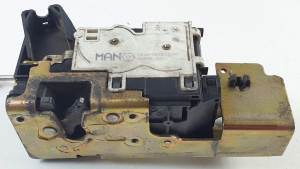CERRADURA PUERTA DELANTERA IZQUIERDA YC1AV21813AN FORD TRANSIT CAJA CERRADA, LARGA (FY) (2000 =>) Autodesguace