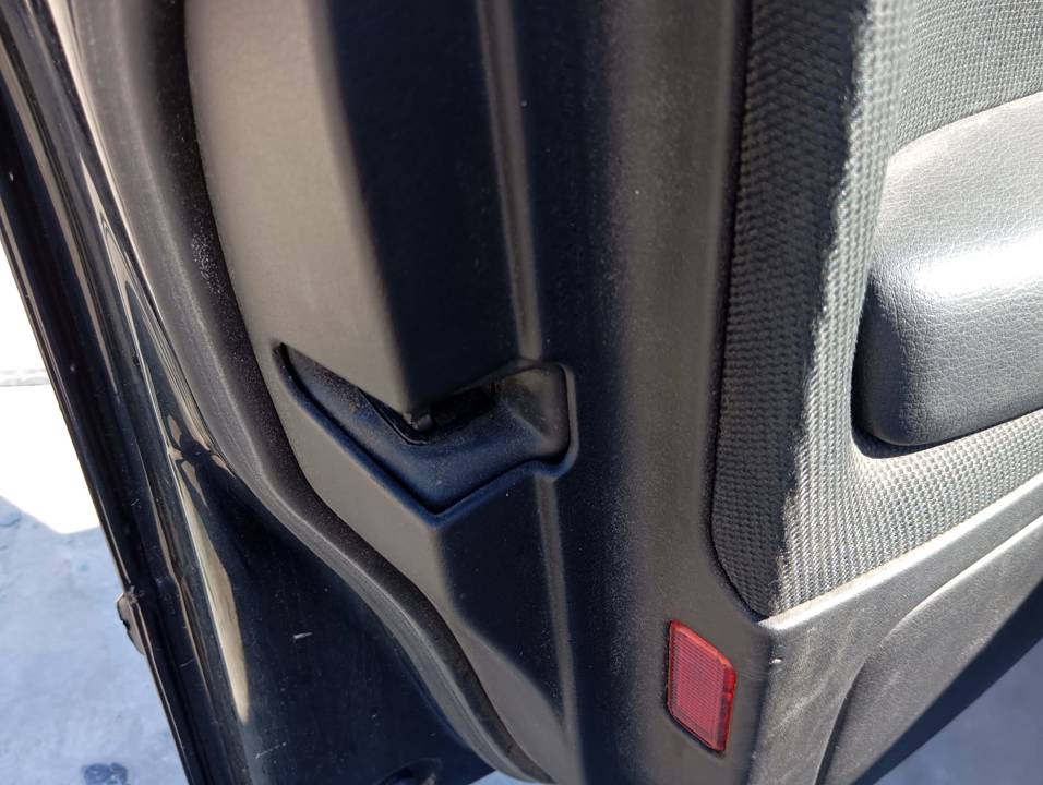 CERRADURA PUERTA DELANTERA IZQUIERDA