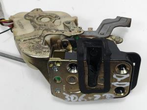 CERRADURA PUERTA DELANTERA DERECHA KIA SORENTO Autodesguaces Alicante