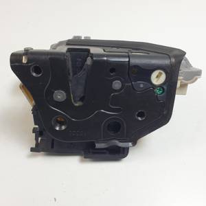 CERRADURA PUERTA DELANTERA DERECHA 3C1837016A VOLKSWAGEN PASSAT BERLINA (3C2) Autodesguaces Alicante