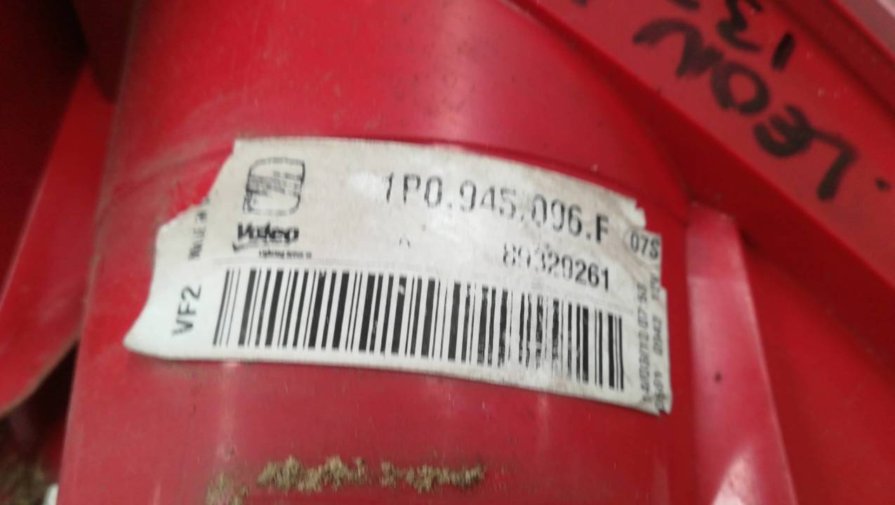 PILOTO TRASERO DERECHO